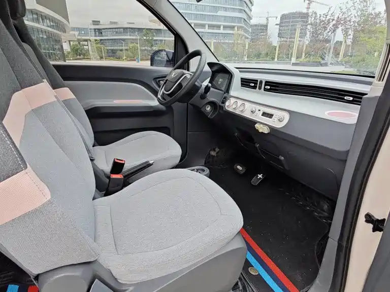 Wuling MINIEV — миниатюра 9