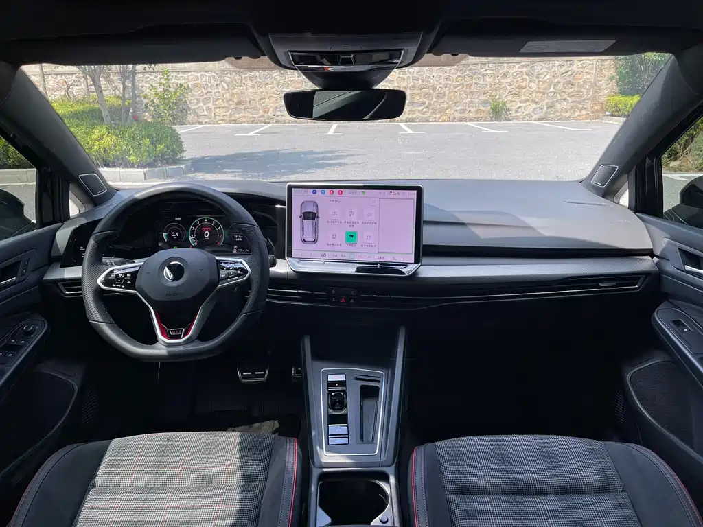 Volkswagen Golf GTI — миниатюра 4