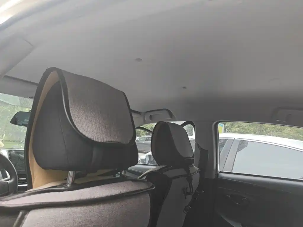Toyota Yaris L — миниатюра 14