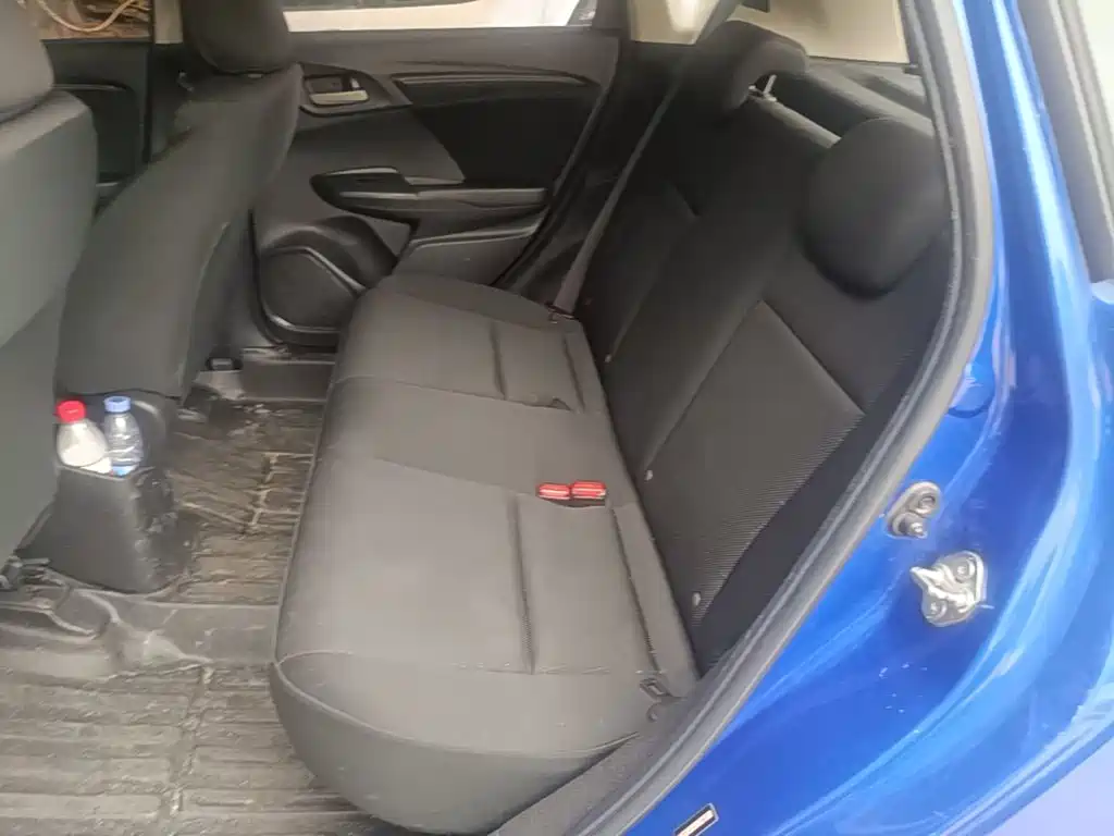 Honda Fit — миниатюра 17
