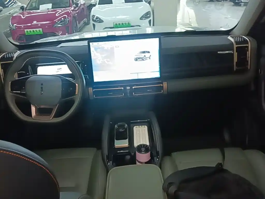 iCAR iCAR 03 — миниатюра 10