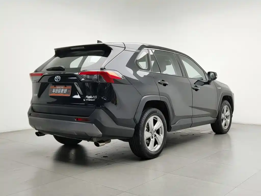 Toyota RAV4 — миниатюра 2