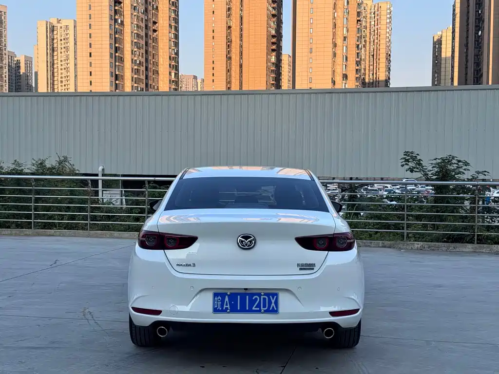 Mazda 3 Axela — миниатюра 5