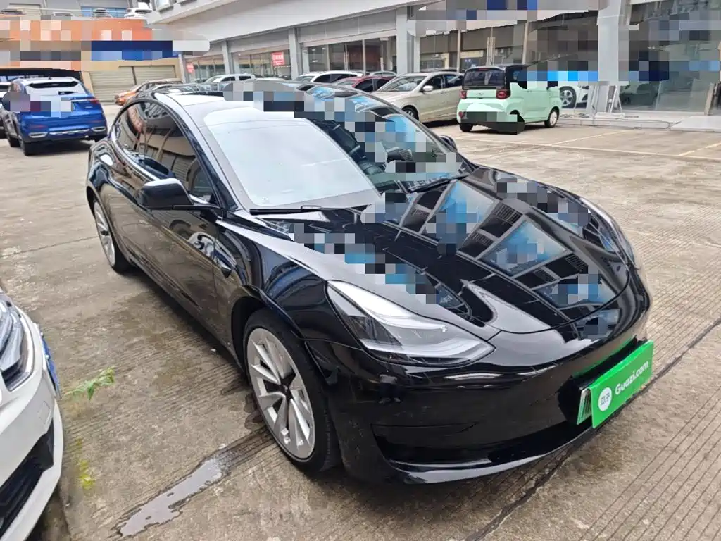 Tesla Model 3 — миниатюра 4