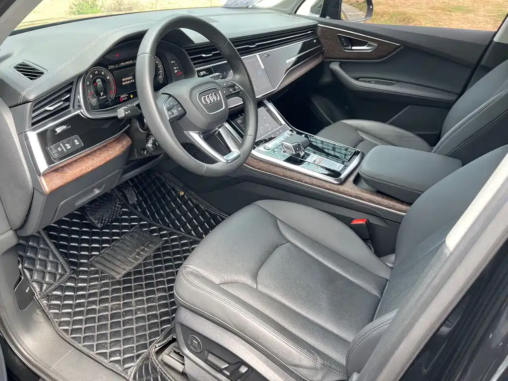 Audi Q7 — миниатюра 8