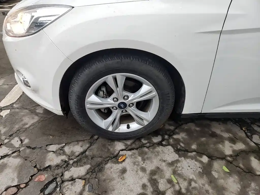 Ford Focus — миниатюра 23