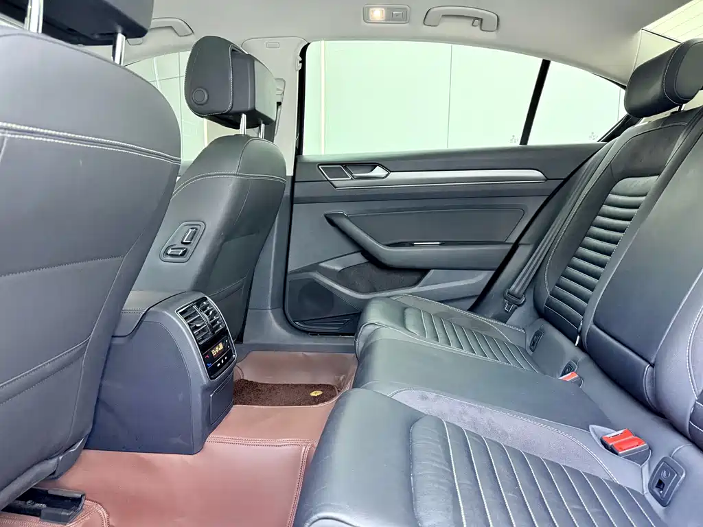 Volkswagen Magotan — миниатюра 10
