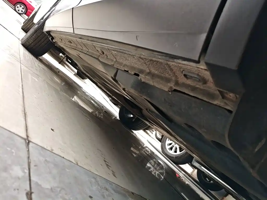Volkswagen Tiguan L — миниатюра 22