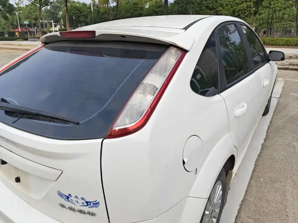 Ford Focus — миниатюра 8