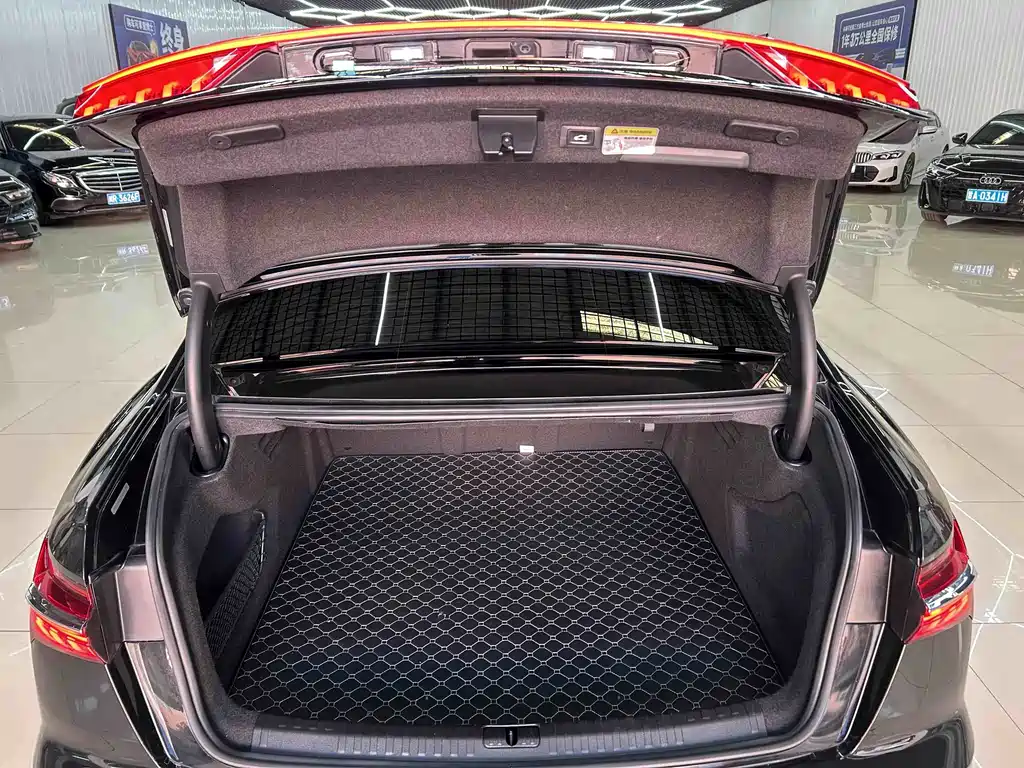 Audi A6L — миниатюра 17