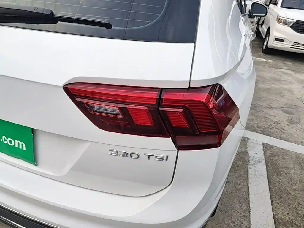 Volkswagen Tiguan L — миниатюра 8