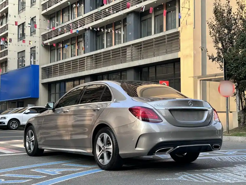 Mercedes-Benz C-Class — миниатюра 4