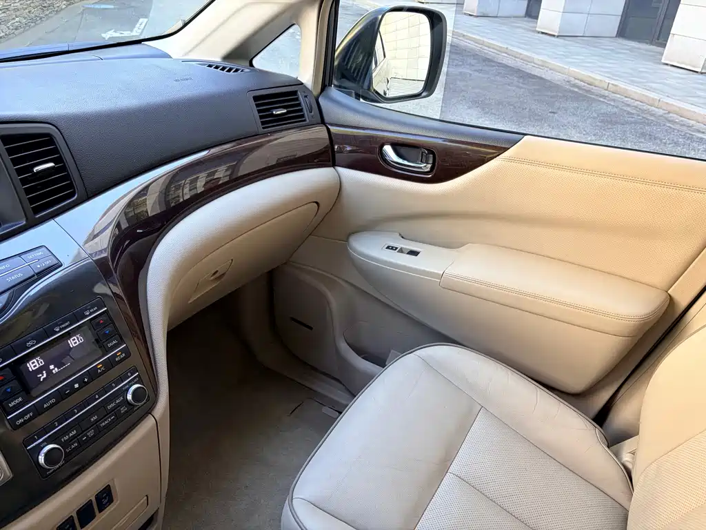 Nissan Quest — миниатюра 12