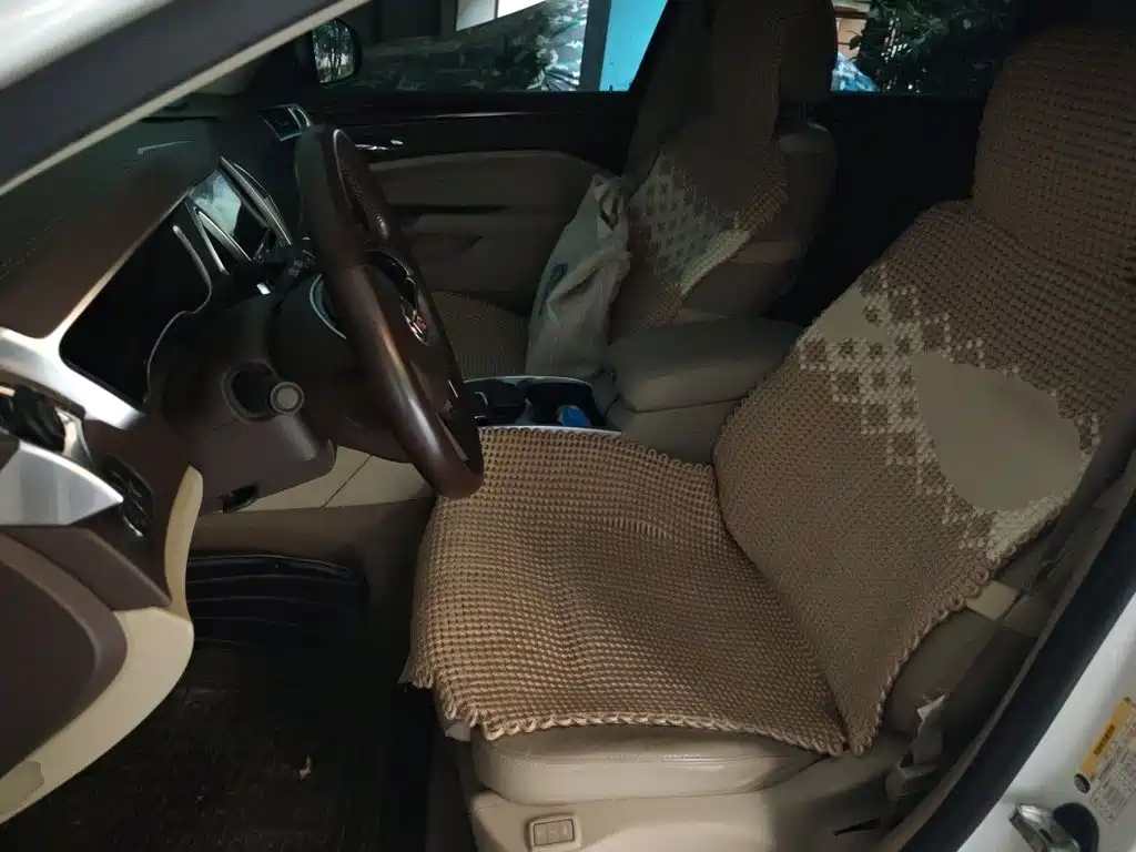 Cadillac SRX — миниатюра 16