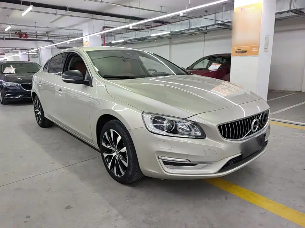 Volvo S60 — миниатюра 4