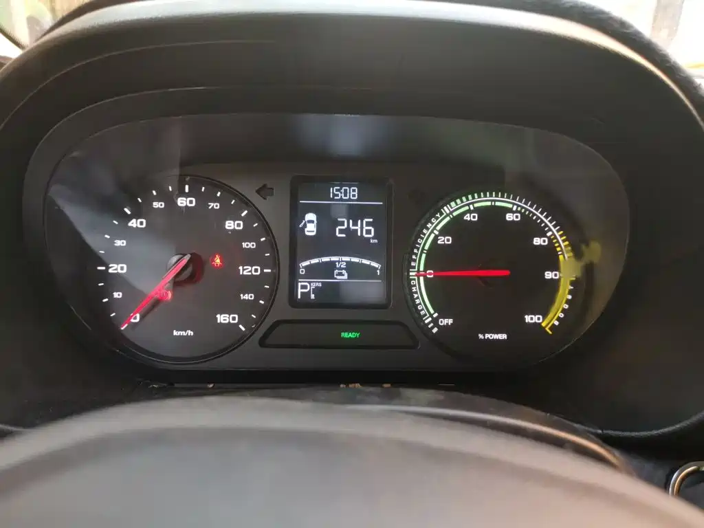 Roewe Clever — миниатюра 4