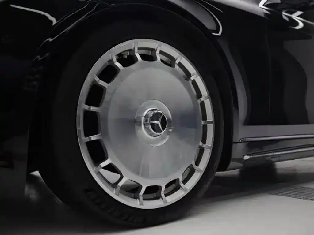 Mercedes-Benz S-Class — миниатюра 4
