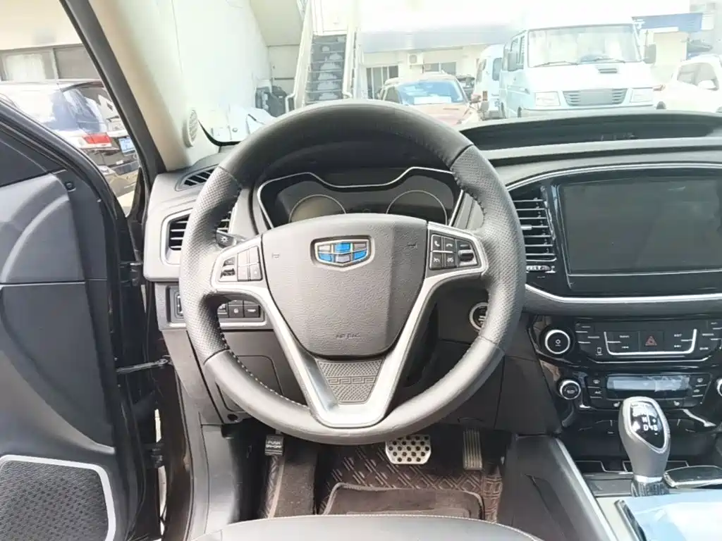 Geely Vision X6 — миниатюра 11