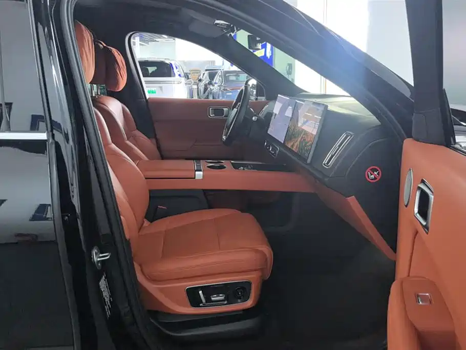 Li Auto L8 2023 Pro
