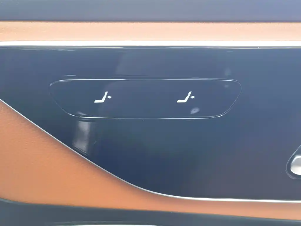 Mercedes-Benz GLC — миниатюра 33