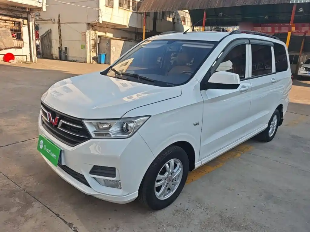 Wuling Hongguang — миниатюра 2