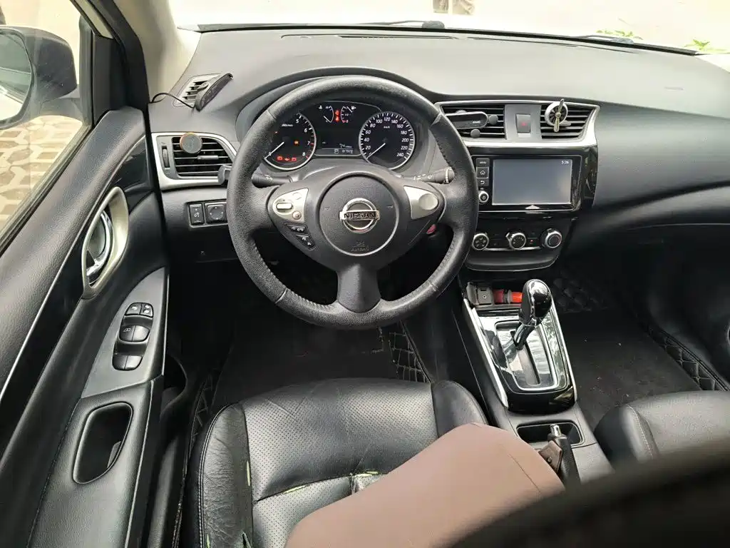 Nissan Sylphy 2018 1.6XV CVT Premium