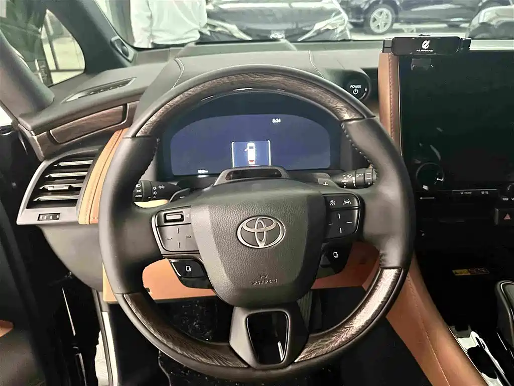Toyota Alphard 2024 2.5L Premium