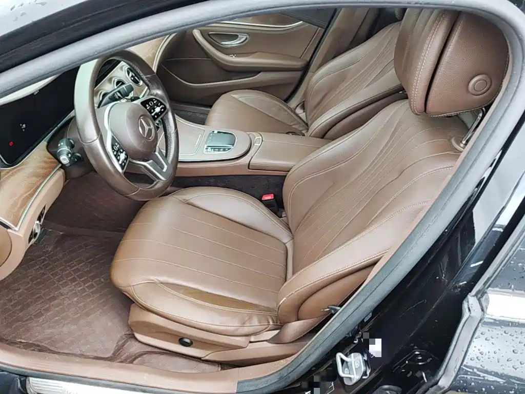 Mercedes-Benz E-Class — миниатюра 20