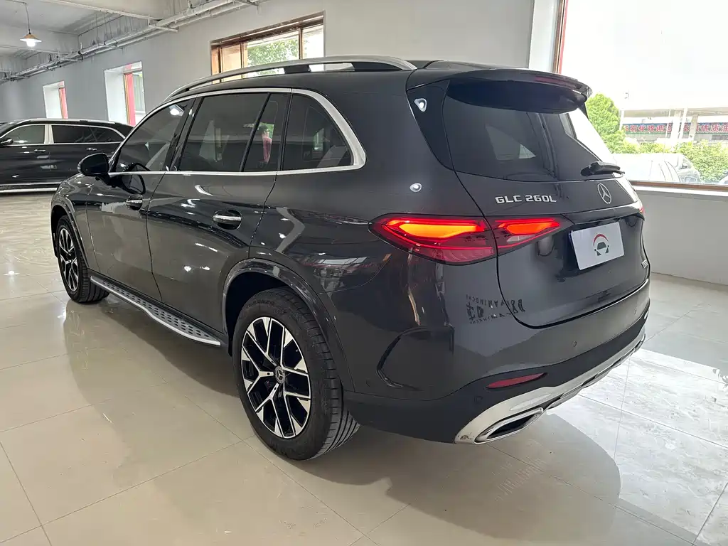 Mercedes-Benz GLC 2024 GLC 260 L 4MATIC 7 мест
