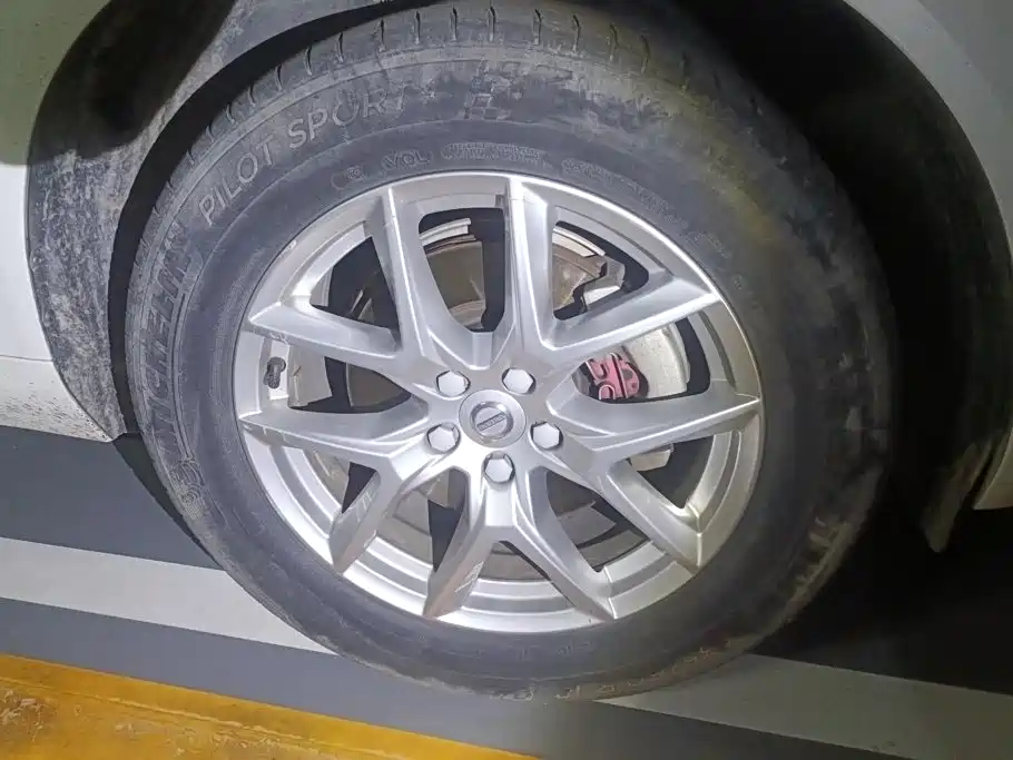 Volvo XC60 — миниатюра 6