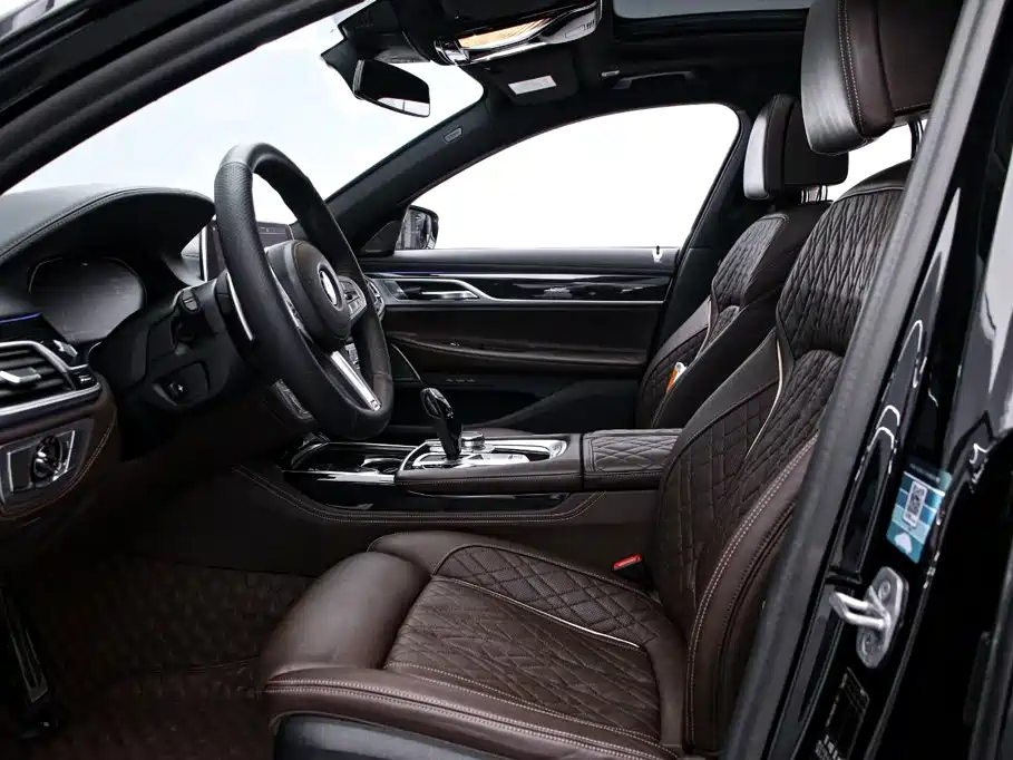 BMW 7 Series — миниатюра 15