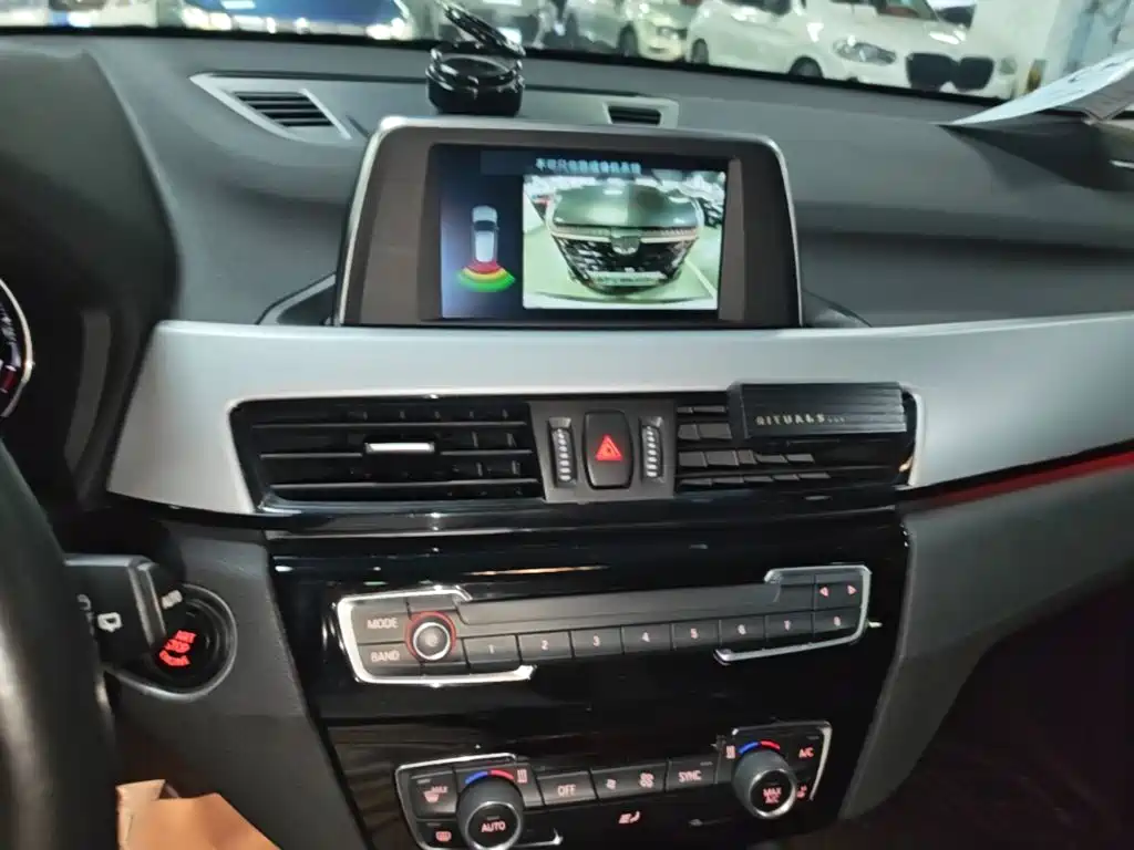 BMW X1 — миниатюра 13