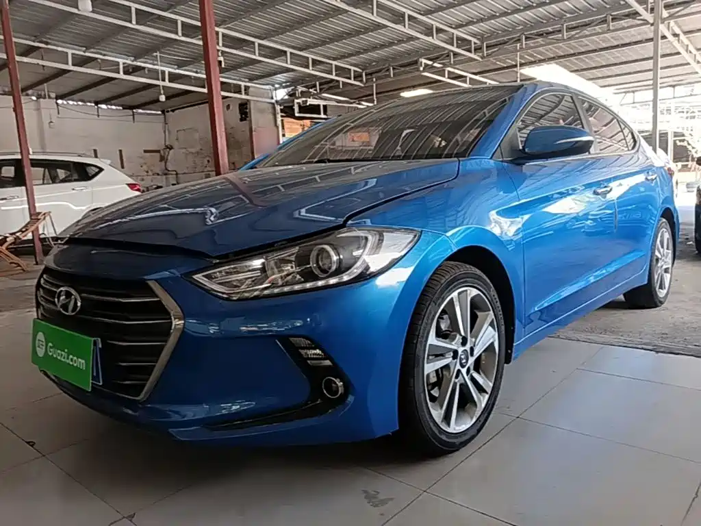 Hyundai Elantra — миниатюра 2