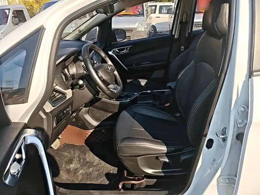 Geely Vision X3 — миниатюра 15