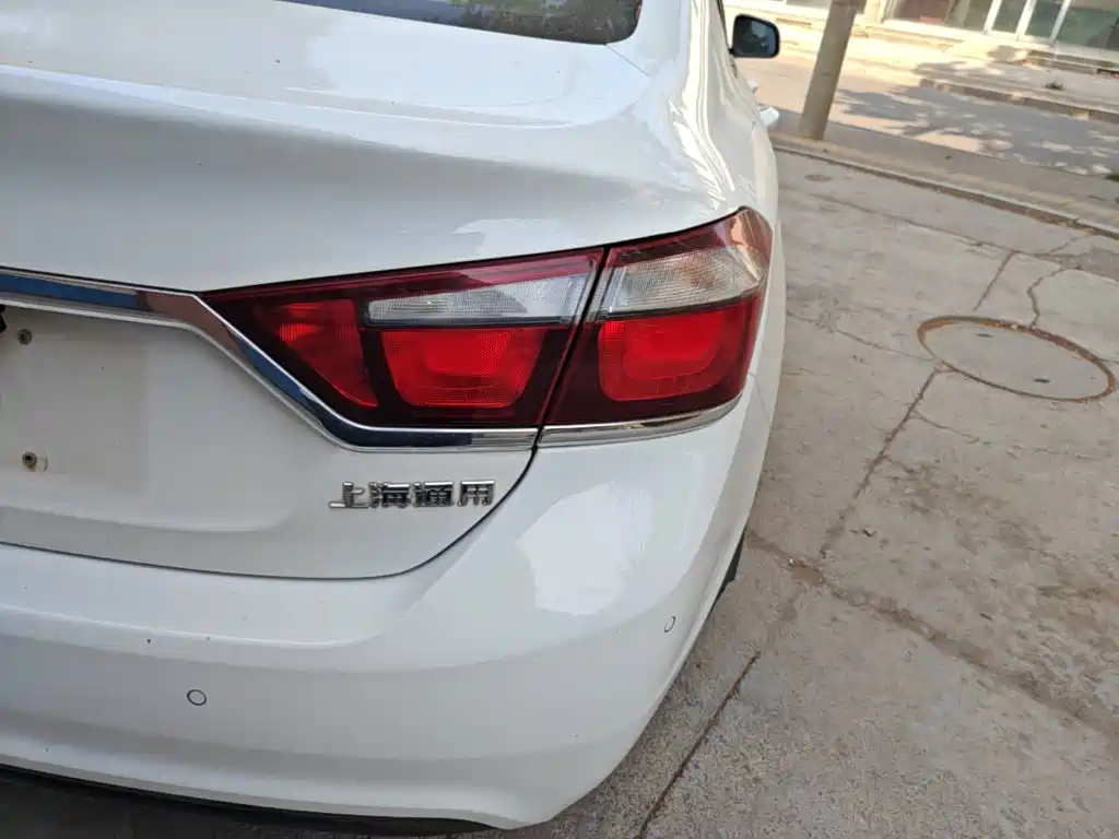 Chevrolet Cruze — миниатюра 8