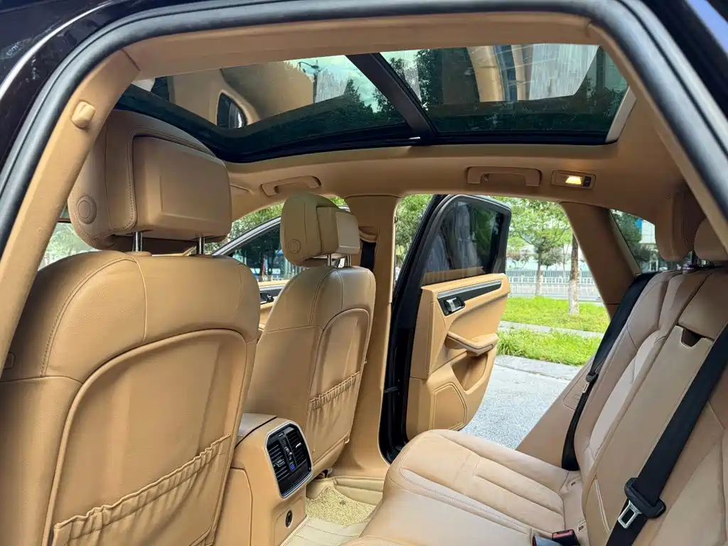 Porsche Macan — миниатюра 21