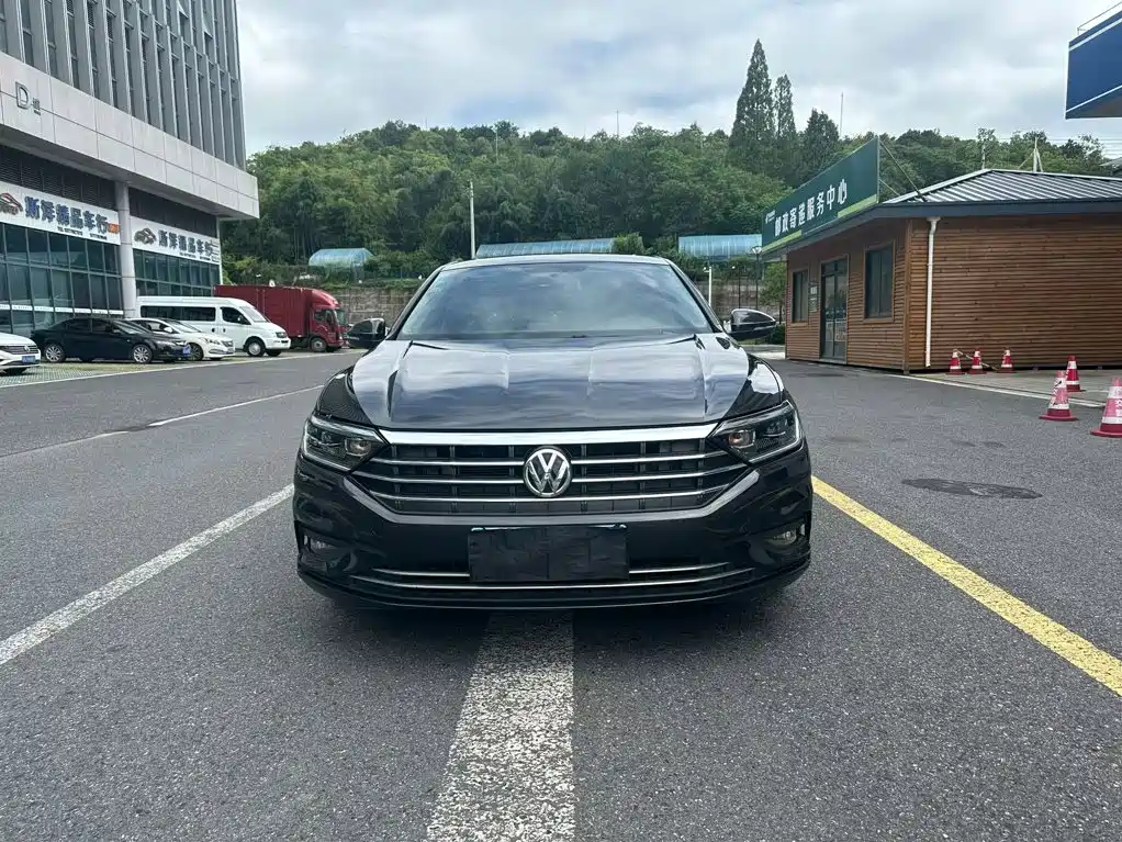 Volkswagen Sagitar — миниатюра 2