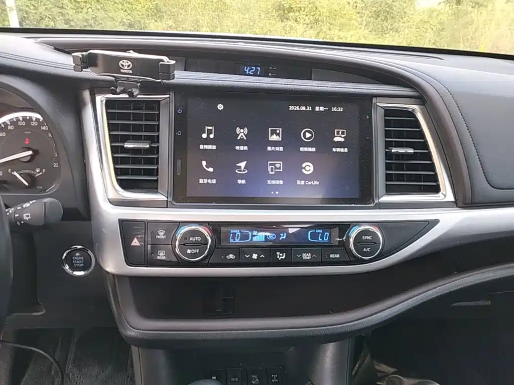 Toyota Highlander — миниатюра 13
