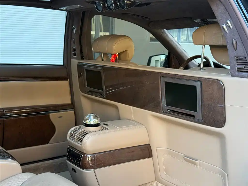 Mercedes-Benz Maybach S-Class S 2011 6.0T AT