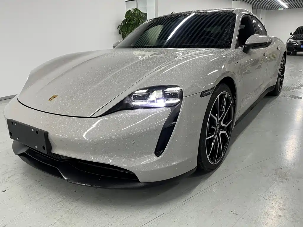 Porsche Taycan 2022 Taycan