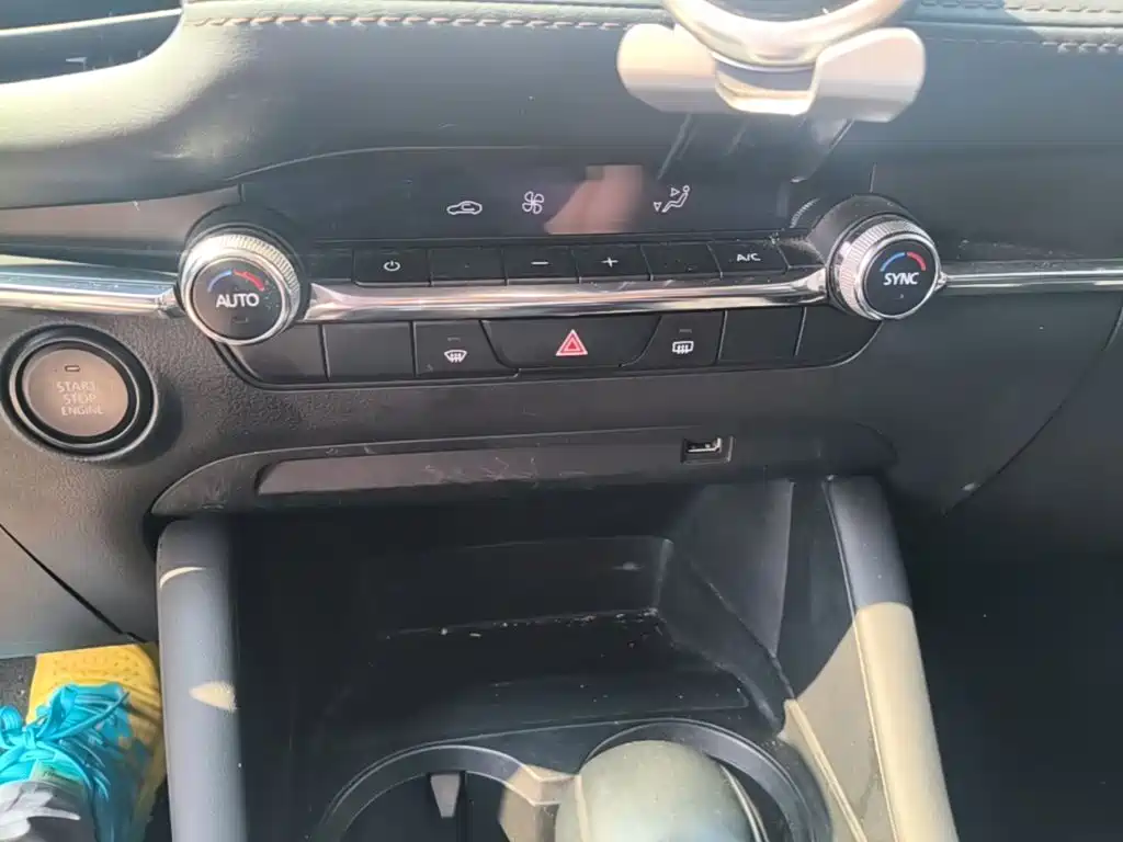 Mazda 3 Axela — миниатюра 9
