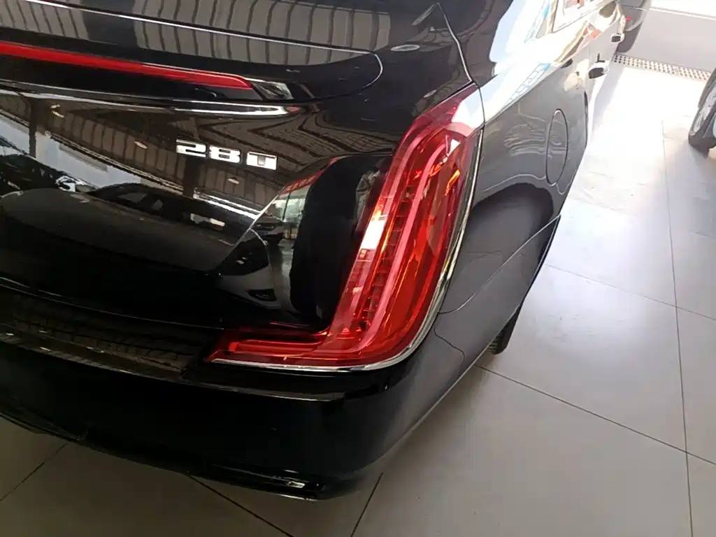 Cadillac XTS — миниатюра 8