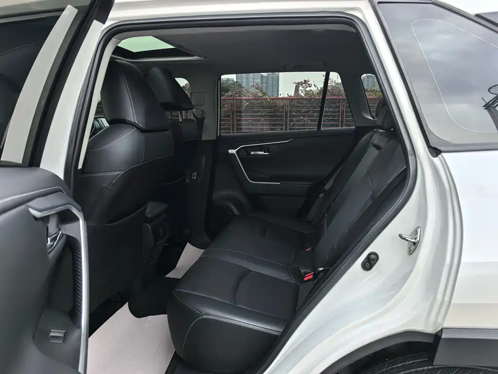 TOYOTA RAV4 RONGFANG