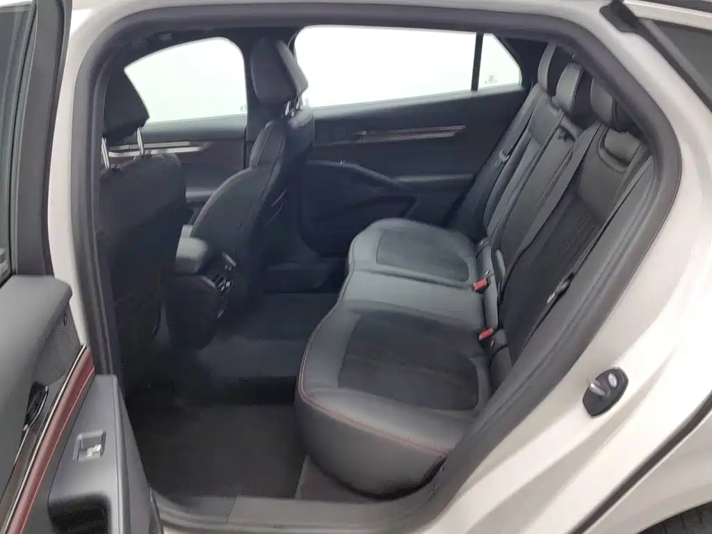Ford Mondeo — миниатюра 15