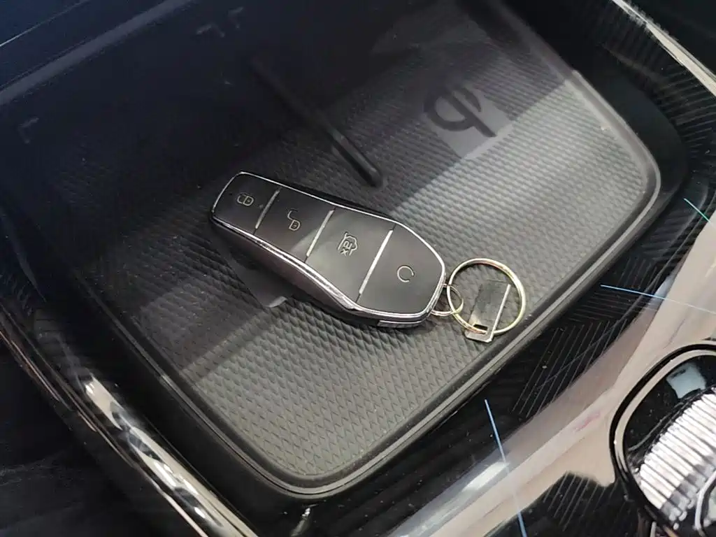 BYD Seal — миниатюра 9