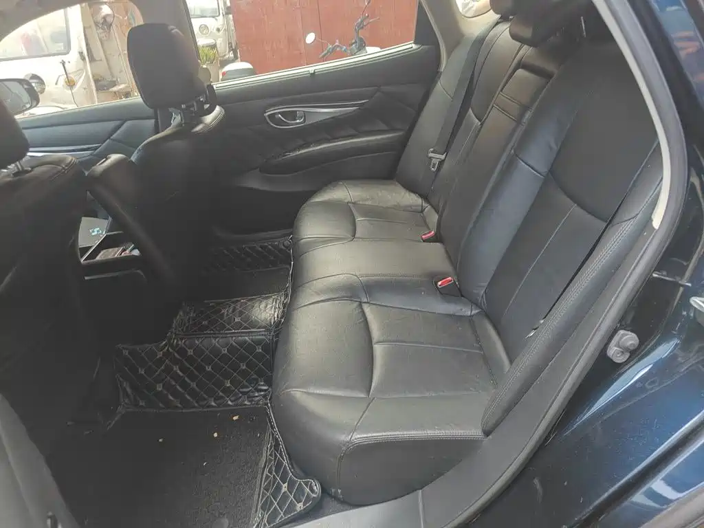Infiniti Q70 — миниатюра 15
