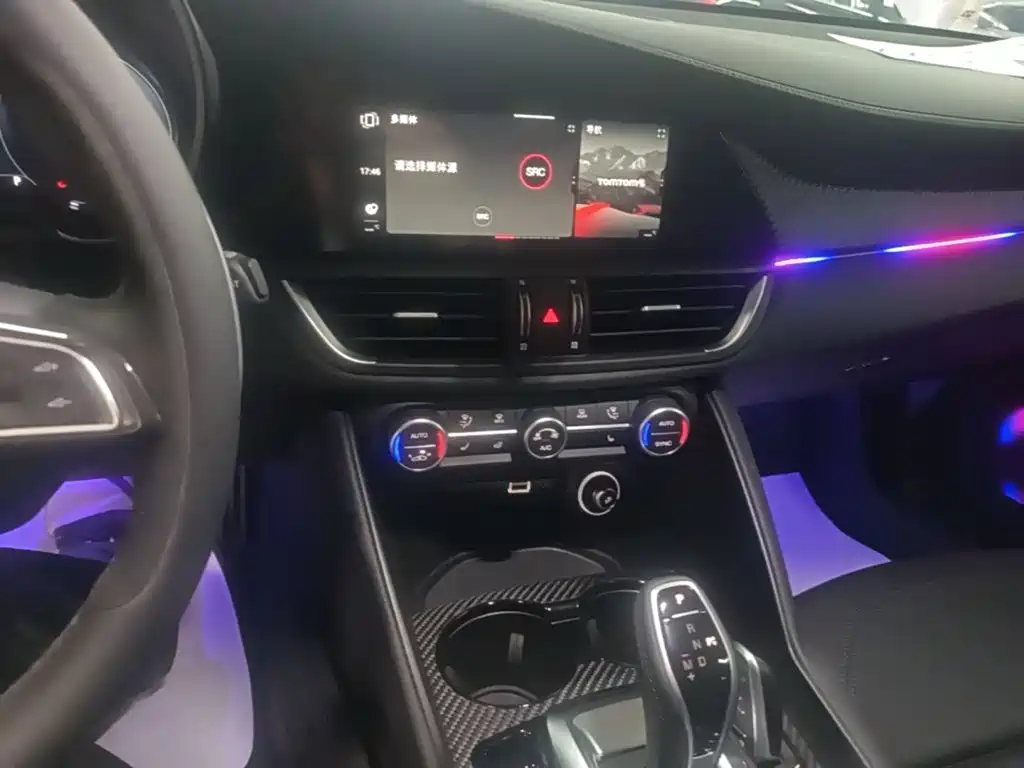 Alfa Romeo Giulia — миниатюра 13