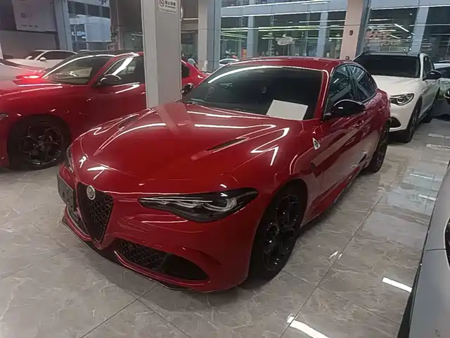 Alfa Romeo Giulia