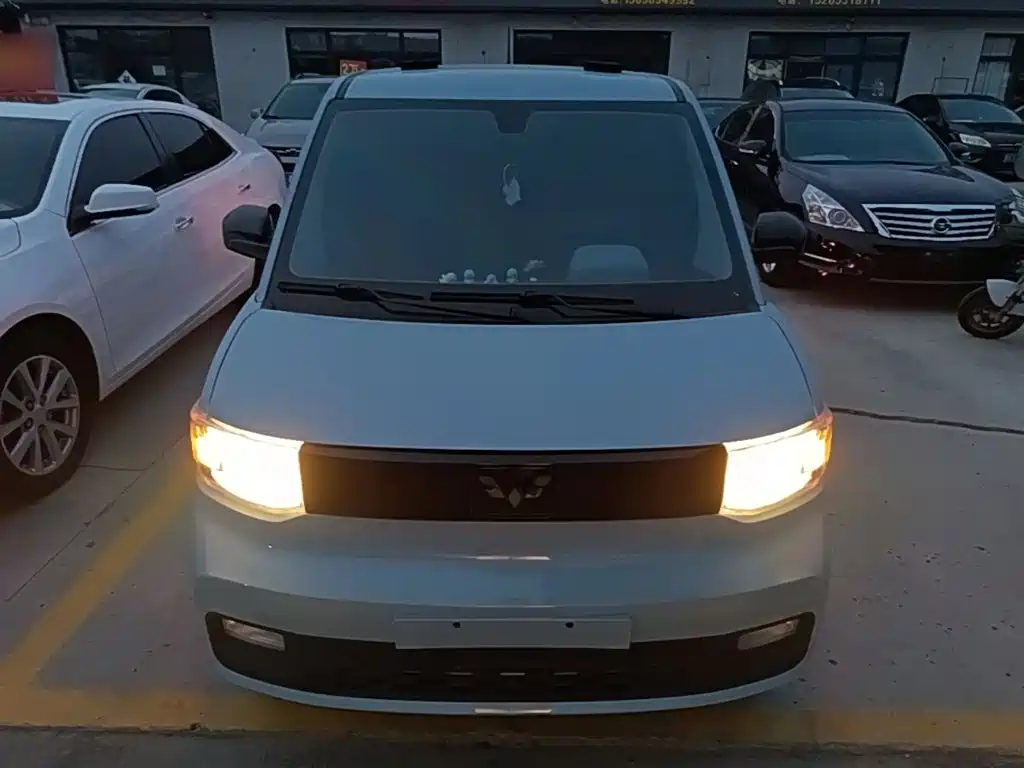 Wuling MINIEV — миниатюра 3