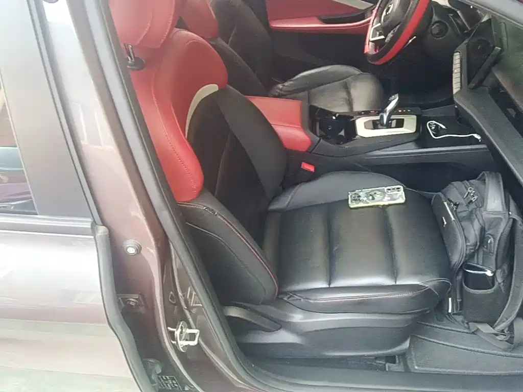 MG MG5 — миниатюра 25